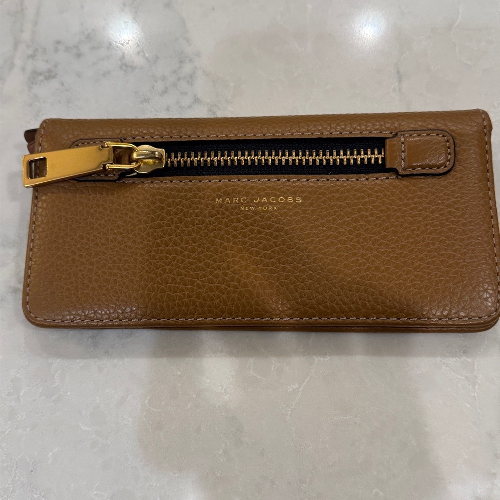 Marc Jacobs Tan Leather Continental Wallet with Gold Zipper